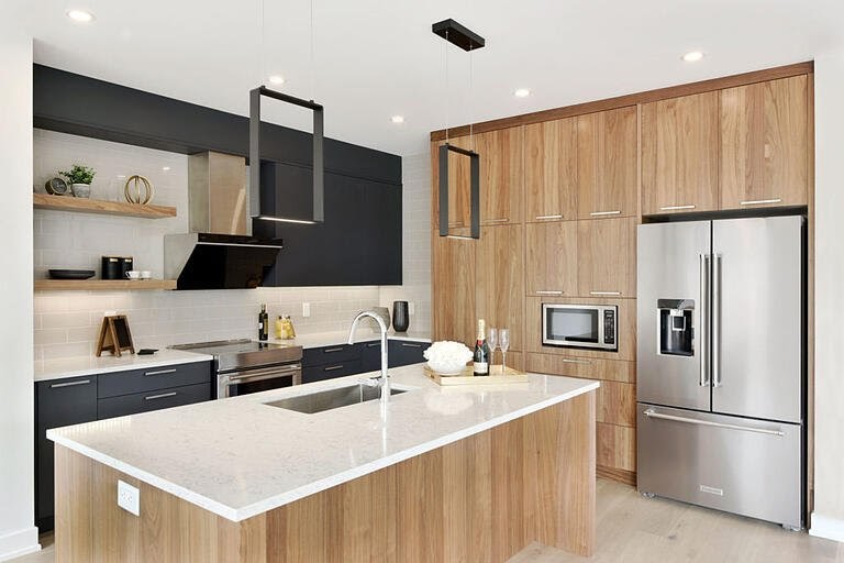 Luxury Kitchen Cabinets: The Best High-End Kitchen Cabinet Materials - High End Penthouse Kitchen With Solid Wood Cabinets
